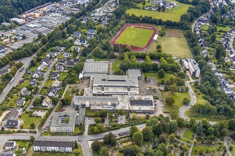 Aerial photo, Berufskolleg Meschede, Dünnefeld Stadion, Meschede, Sauerland, Hochsauerlandkreis, North Rhine-Westphalia, Germany, vocational school, education, educational institution, DE, Europe, football pitch, football stadium, college school, teaching institute, aerial photo, aerial photography, aerial photography, school, sports, sports facilities, sports field, sports facility, stadium, overview, bird's-eye view, bird's-eye view, overview
