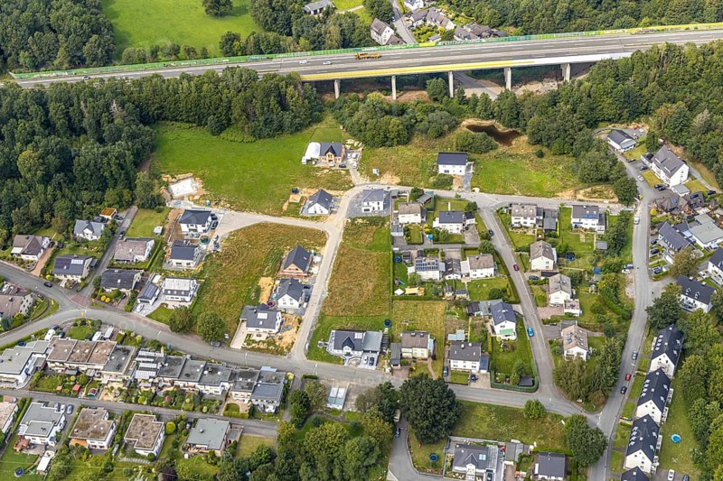Aerial view, construction site new development area SchuÌˆtzenhaus-Nord, Liegnitzer Straße, Görlitzer Straße, Meschede, Sauerland, North Rhine-Westphalia, Germany, motorway A46, construction work, construction area, building site, building plots, construction project, construction site, DE, development, Europe, property tax, Hochsauerlandkreis, real estate, capacity requirement, aerial view, aerial photography, aerial photography, new building, overview, bird's-eye view, housing estate, housing and living, residential area, residential buildings, housing quality, residential neighbourhood, housing estate, birds-eyes view, overview