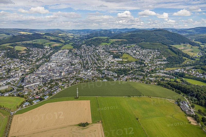 Aerial view, possible building area, town view, Meschede, planned building area near Langelohweg, Sauerland, Hochsauerlandkreis, North Rhine-Westphalia, Germany, building area, mountains and valleys, city, DE, Europe, radio tower, property tax, hilly landscape, real estate, aerial view, aerial photography, aerial photography, Schröershof holiday home rental, townscape, city area, overview, bird's-eye view, forest area, meadows and fields, residential area, living and living, residential area, quality of life, birds-eyes view, overview