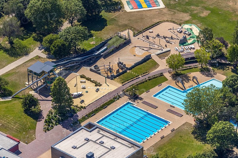 Aerial photo, ENNI Solimare swimming pool, Vinn, Mörs, Ruhr area, North Rhine-Westphalia, Germany, DE, Europe, birds-eyes, view, aerial photography, aerial photography, overview, overview, bird's eye view, leisure, swimming, sports, fitness, water, swimming pool, bathing, recreation