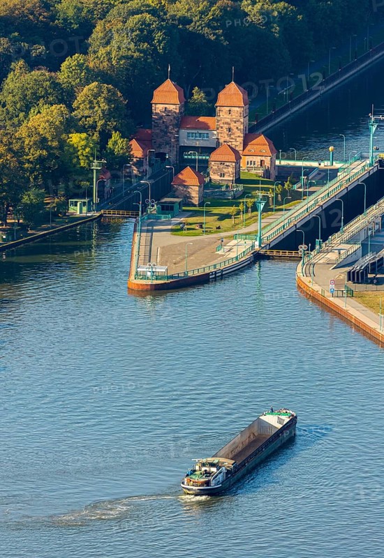 Aerial view, waterway junction Minden, Weserschleuse Minden, Nordstadt, Minden, Ostwestfalen-Lippe, OWL, North Rhine-Westphalia, Germany, DE, Europe, aerial view, aerial photography, aerial photography, OWL book, OWLBuch, Ostwestfalen, overview, bird's-eye view, birds-eyes view, overview
