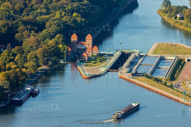 Aerial view, waterway junction Minden, Weserschleuse Minden, Nordstadt, Minden, Ostwestfalen-Lippe, OWL, North Rhine-Westphalia, Germany, DE, Europe, aerial view, aerial photography, aerial photography, OWL book, OWLBuch, Ostwestfalen, overview, bird's-eye view, birds-eyes view, overview