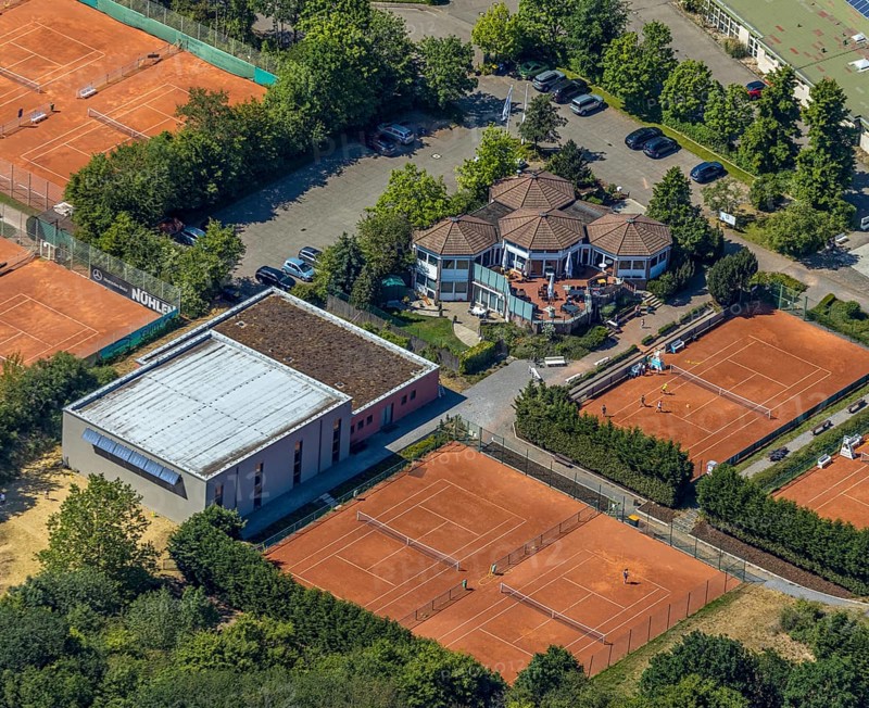 Aerial view, TPM Tennispark Mörs, 8 corners event location restaurant, Vinn, Mörs, Ruhr area, North Rhine-Westphalia, Germany, DE, Europe, birds-eyes, view, aerial photography, aerial photography, overview, overview, bird's eye view, hobby, sport, training, team, championship, clay court, tennis, tennis playing, tennis club, restaurant, pub, eating, drinking, dining, restaurant, pub