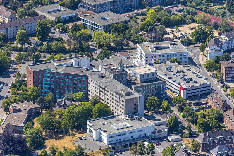 Aerial photo, St. Josef Hospital, Asberg, Mörs, Ruhr area, North Rhine-Westphalia, Germany, DE, Europe, birds-eyes, view, aerial photography, aerial photography, overview, overview, bird's eye view, health, care, doctors, medicine, surgery, therapy