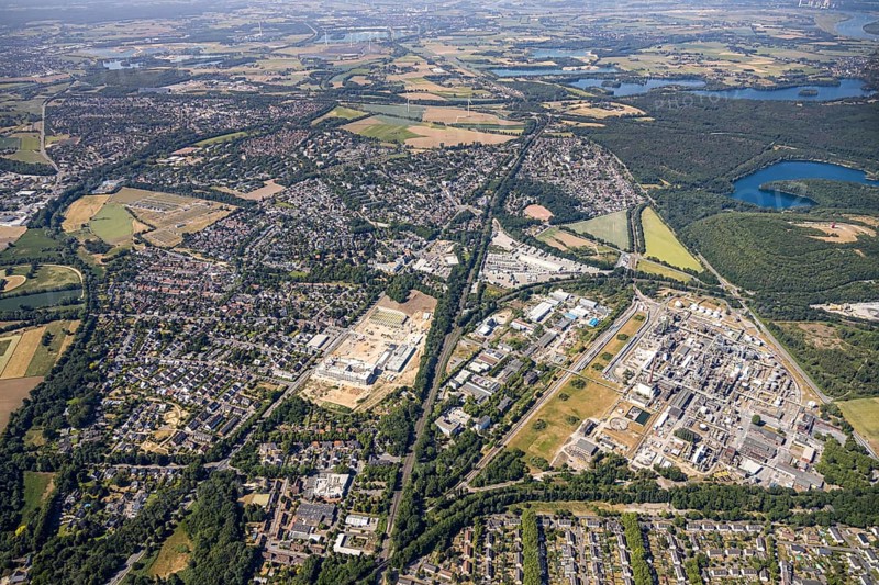 Aerial view, Rheinpreussen slagheap, forest lake, overview Utfort, Rheinberger Straße, Mörs, Ruhr area, North Rhine-Westphalia, Germany, DE, Europe, birds-eyes, view, aerial photography, aerial photography, overview, bird's eye view, mining, overburden, coal, colliery, water, leisure, swimming, boats, shipping, ships, recreation