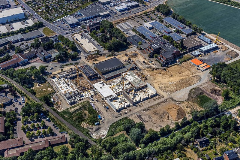Aerial photo, Berufskolleg für Technik Mörs, construction site of new school building, vocational college campus, joint campus of the vocational college for technology, the Hermann-Gmeiner vocational college, the Mercator vocational college and the specialised seminar for geriatric care, Mörs, Ruhr area, North Rhine-Westphalia, Germany, DE, Europe, birds-eyes, view, aerial photograph, aerial photography, aerial photography, overview, overview, bird's eye view, vocational school, training, profession, apprenticeship, technical college