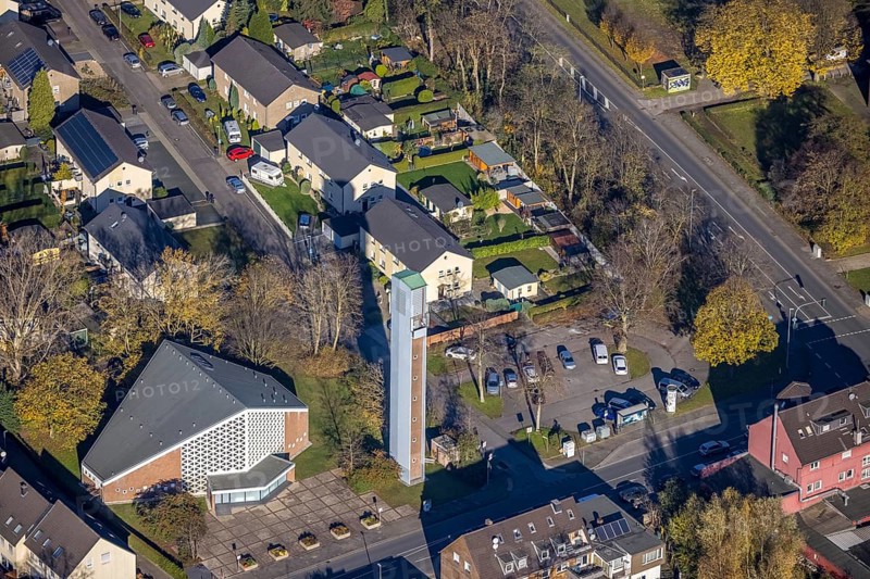 Aerial view, protestant church Meerbeck, Rheinkamp-Meerbeck, Mörs, Ruhr area, North Rhine-Westphalia, Germany, place of worship, Bismarckstraße, DE, Europe, religious community, place of worship, holy place, church, parish, denomination, aerial view, aerial photography, aerial photography, religion, religious site, overview, bird's-eye view, bird's-eye view, overview