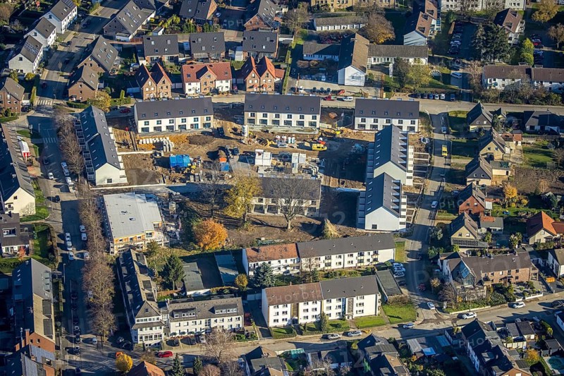 Aerial view, construction site, new building, residential park Taubenstraße, Rheinkamp-Meerbeck, Mörs, Ruhr area, North Rhine-Westphalia, Germany, construction work, construction, construction area, building site, building plots, construction project, construction site, DE, Europe, property tax, real estate, aerial photograph, aerial photography, aerial photography, new building, terraced houses, overview, bird's eye view, residential complex, living and living, residential area, residential buildings, residential quality, residential neighbourhood, housing estate, birds-eyes view, overview