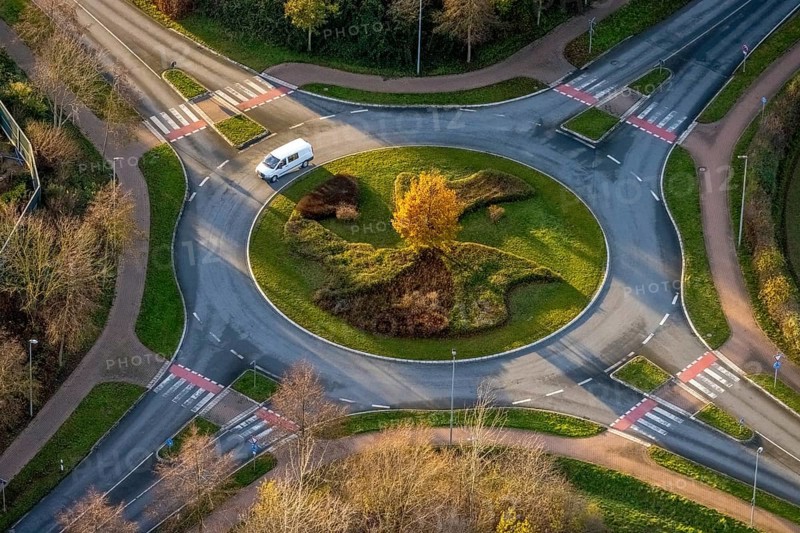 Aerial view, New roundabout Danziger Ring, Oestinghauser Straße, Soest, Soester Börde, North Rhine-Westphalia, Germany, DE, Europe, roundabout, roundabout, aerial view, aerial photography, aerial photography, road traffic, overview, bird's eye view, zebra crossing, birds-eyes view, overview