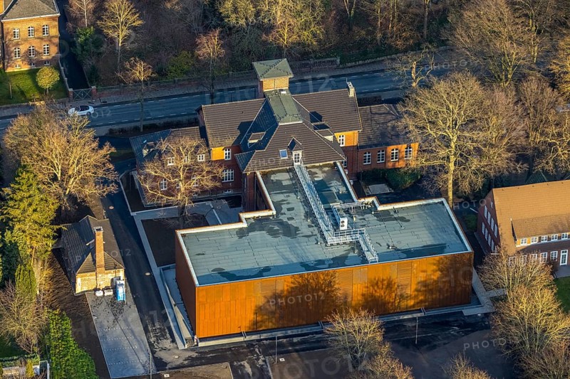Aerial view, construction site extension Niederbergheimer Straße 24, former agricultural school, new location district archive, city archive Soest and city archaeology Soest, Soest, Soester Börde, North Rhine-Westphalia, Germany, extension, archive, construction work, construction area, building site, building plots, construction, construction project, construction site, DE, monument protection, Europe, property tax, real estate, aerial view, aerial photography, aerial photography, new building, Niederbergheimer Straße, city archive, overview, bird's-eye view, birds-eyes view, heritage-protected building, overview