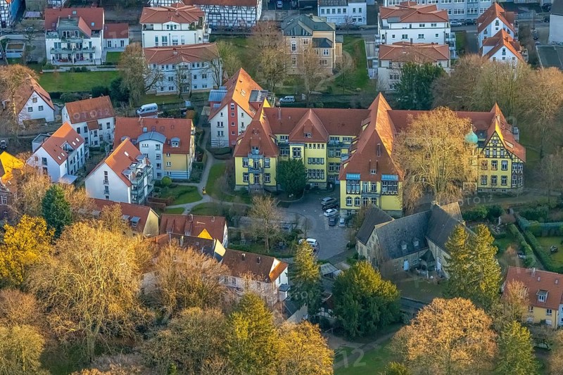 Aerial view, Bergenthalpark, Spital Physio, Soest, Soester Börde, North Rhine-Westphalia, Germany, DE, Daelengasse, Europe, health care, green area, paediatric practice, clinic, aerial view, aerial photography, aerial photography, medical facility, medical assistance, emergency service, Nöttenstraße, park, overview, bird's-eye view, overview, medical care