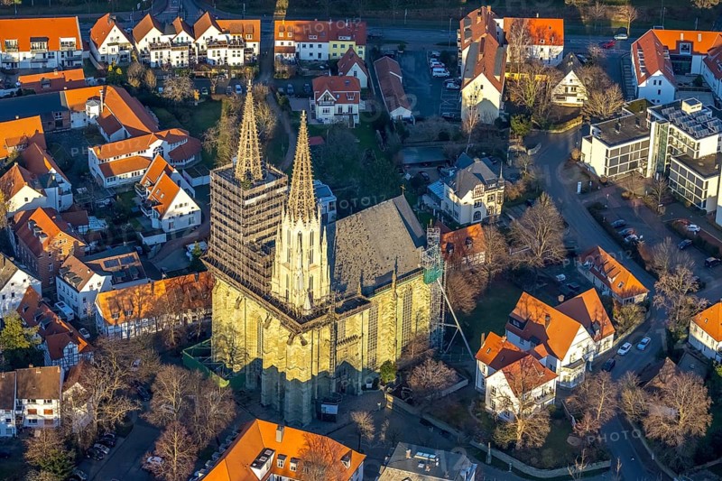 Aerial view, old town, protestant church Sankt Maria zur Wiese, renovation, Soest, Soester Börde, North Rhine-Westphalia, Germany, place of worship, DE, Europe, religious community, place of worship, holy place, church, parish, denomination, aerial view, aerial photography, aerial photography, religion, religious site, renovation, overview, bird's-eye view, Wiesenstraße, birds-eyes view, overview