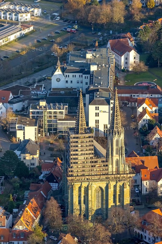 Aerial view, old town, protestant church Sankt Maria zur Wiese, renovation, Soest, Soester Börde, North Rhine-Westphalia, Germany, place of worship, DE, Europe, religious community, place of worship, holy place, church, parish, denomination, aerial view, aerial photography, aerial photography, religion, religious site, renovation, overview, bird's-eye view, Wiesenstraße, birds-eyes view, overview
