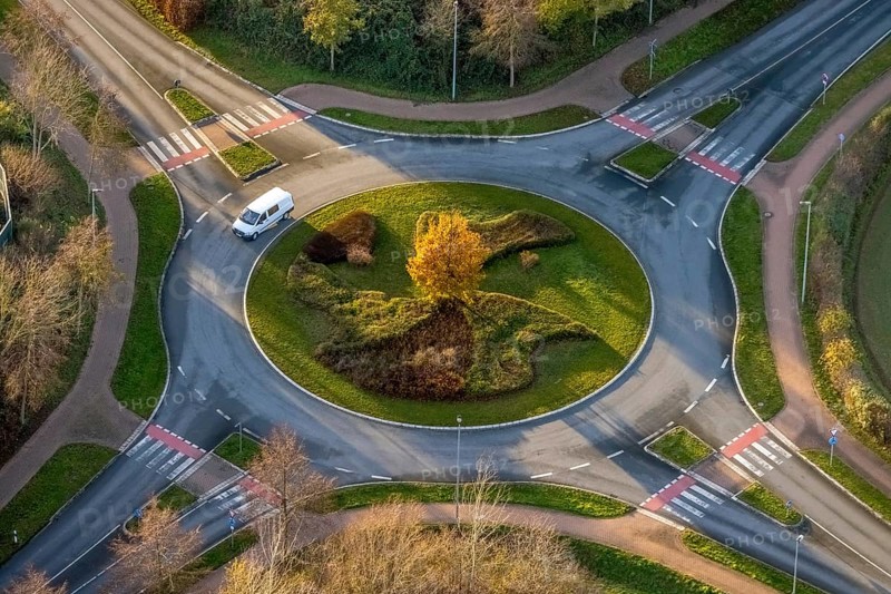 Aerial view, New roundabout Danziger Ring, Oestinghauser Straße, Soest, Soester Börde, North Rhine-Westphalia, Germany, DE, Europe, roundabout, roundabout, aerial view, aerial photography, aerial photography, road traffic, overview, bird's eye view, zebra crossing, birds-eyes view, overview