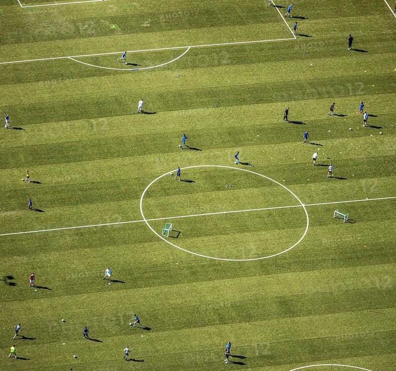 Aerial photo, Baumhofstadion, training games, Niedersprockhövel, Sprockhövel, Ruhr area, North Rhine-Westphalia, Germany, Corona measures, DE, Ennepe-Ruhr-Kreis, Europe, football pitch, football stadium, aerial photography, aerial photography, aerial photography, sports, sports facilities, sports field, sports facility, training sessions, training grounds, overview, bird's eye view, bird's eye view, overview