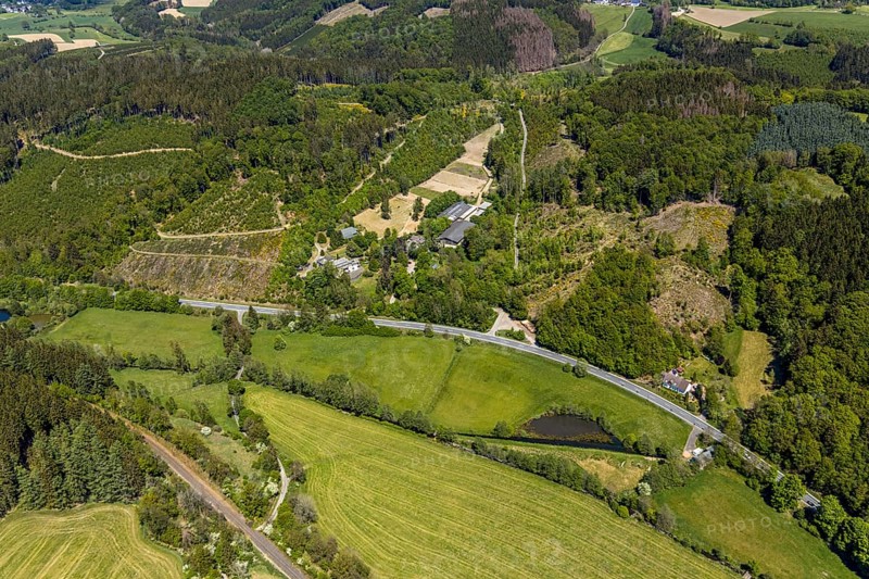 Aerial view, forest area Listertal, Listerhof, Meinerzhagen, Märkischer Kreis, Sauerland, North Rhine-Westphalia, Germany, DE, Europe, Listerstraße, aerial view, aerial photography, aerial photography, horses, equestrian sports, riding centre, riding school, riding stable, overview, bird's-eye view, forest area, forest dieback, birds-eyes view, overview