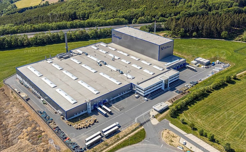 Aerial view, Grünewald industrial estate, OTTO FUCHS Surface Technology GmbH & Co. KG, Meinerzhagen, Märkischer Kreis, Sauerland, North Rhine-Westphalia, Germany, DE, Europe, commercial enterprises, commercial area, commercial park, commercial location, commercial use, Grünewald, industrial area, industrial location, aerial photograph, aerial photography, aerial photography, overview, bird's-eye view, birds-eyes view, overview