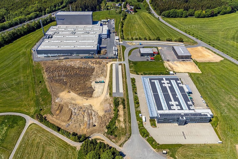 Aerial view, Grünewald industrial estate, OTTO FUCHS Surface Technology GmbH & Co. KG, Presse-Distributions-Gesellschaft, Meinerzhagen, Märkischer Kreis, Sauerland, North Rhine-Westphalia, Germany, DE, Europe, commercial enterprises, commercial area, commercial park, commercial location, commercial use, Grünewald, industrial area, industrial location, aerial photograph, aerial photography, aerial photography, overview, bird's-eye view, bird's-eye view, overview