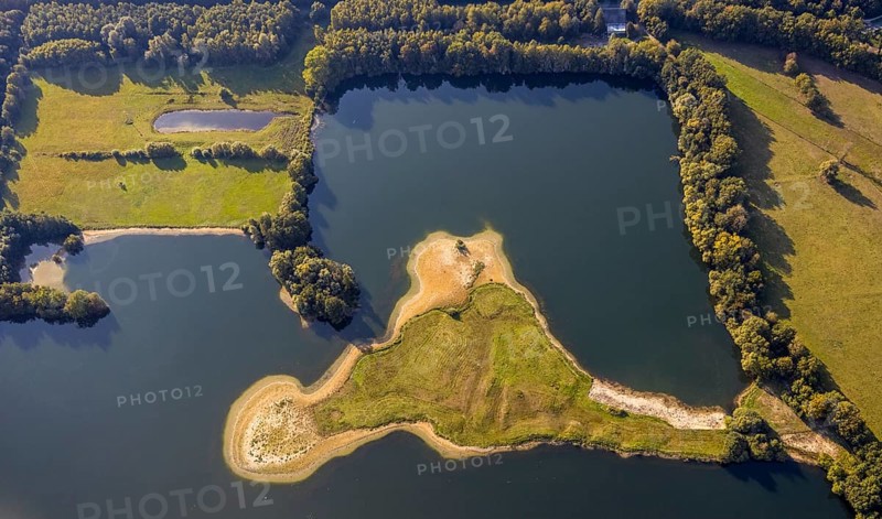 Aerial view, Zachariassee, Lipperode, Lippstadt, Kreis Soest, North Rhine-Westphalia, Germany, DE, Europe, groundwater lake, Kreis-Soest-Buch, KreisSoestBuch, aerial view, aerial photography, aerial photography, nature reserve, nature discovery trail, nature reserve, lake, overview, bird's-eye view, bird's-eye view, overview