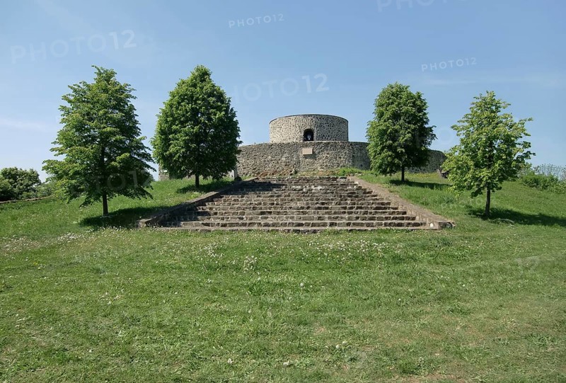 Burg Heiligenberg (Hesse, Germany) in sunny ambiance