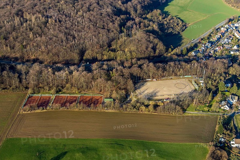 Aerial view, sports facility Hegge, Holthausen, Hagen, Ruhr area, North Rhine-Westphalia, Germany, DE, Europe, Hegge, Holthauser Tennisverein e.V., aerial view, aerial photography, aerial photography, sports, sports facilities, sports field, tennis, tennis facility, tennis courts, tennis club, overview, bird's-eye view, overview