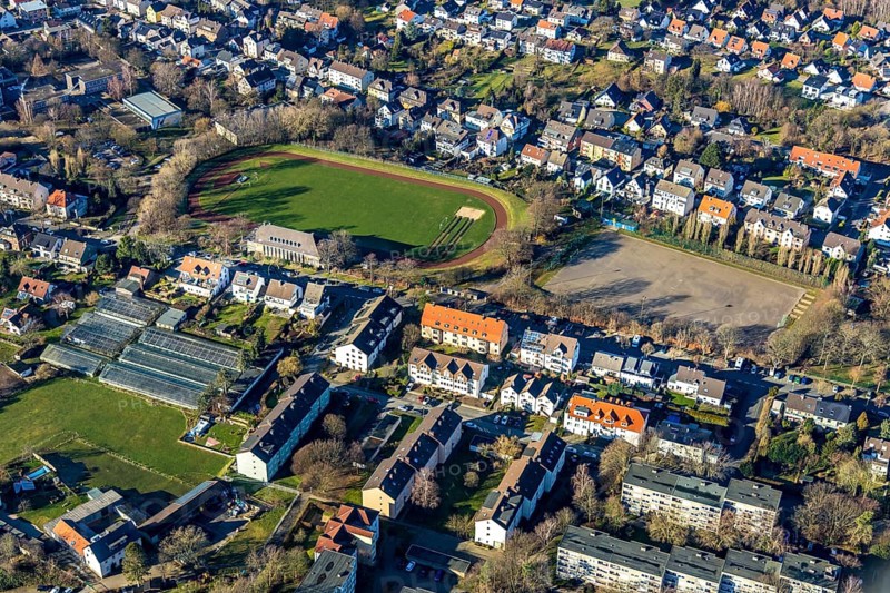 Aerial view, Kampfbahn Boelerheide, Boelerheide, Hagen, Ruhr area, North Rhine-Westphalia, Germany, DE, Europe, property tax, high-rise buildings, real estate, aerial view, aerial photography, aerial photography, apartment buildings, Rosen Neumann greenhouse, Sauerland Mustangs home ground, sports, sports facilities, sports field, sports facility, overview, bird's eye view, living and life, residential area, residential buildings, birds-eyes view, overview