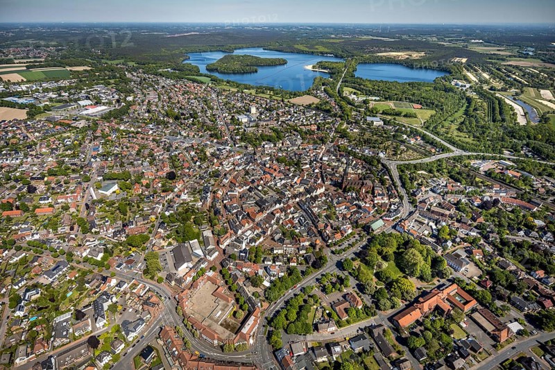 Aerial view, town view and old town, Haltern town hall, Halterner See, Haltern am See, Münsterland, Ruhr area, North Rhine-Westphalia, Germany, old town, place of worship, authority, city, DE, Europe, religious community, place of worship, city centre, church, denomination, aerial view, aerial photography, aerial photography, local view, rectory, town hall, religion, St. Sixtus Church, townscape, city area, city administration, overview, bird's eye view, bird's eye view, overview