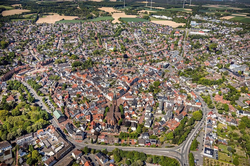 Aerial view, city view and old town, wind turbines, Haltern am See, Münsterland, Ruhr area, North Rhine-Westphalia, Germany, place of worship, DE, Europe, religious community, place of worship, church, parish, denomination, aerial view, aerial photography, aerial photography, religion, St. Sixtus Church, overview, bird's eye view, wind turbine, wind energy plant, wind power, wind turbine, wind turbines, bird's eye view, overview
