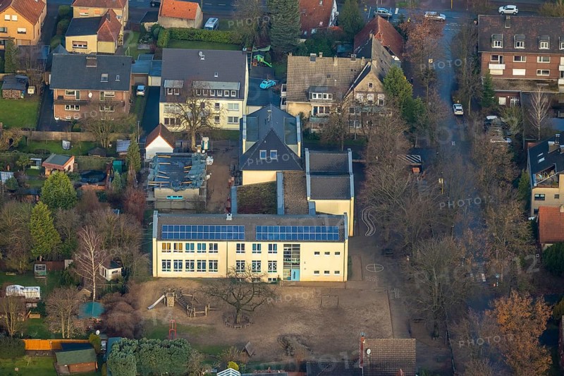Aerial view of the Dachsberg School in the district of Flaesheim in Haltern am See in the Ruhr area in North Rhine-Westphalia, Germany, education, educational institution, DE, Europe, primary school, Haltern am See, teaching institute, aerial view, aerial photograph, aerial photography, aerial photography, North Rhine-Westphalia, Ruhr area, school, overview, bird's eye view, Zum Dachsberg, birds-eyes view, overview