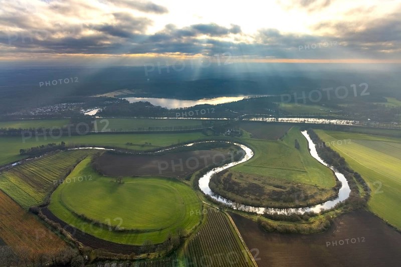 HALTERN AM SEE 16.12.2020 Aerial view Curved meander - loop of the riparian zones on the course of the river Lippe - in Haltern am See in the Ruhr area in the state of North Rhine-Westphalia, Germany // Curved loop of the riparian zones on the course of the river Lippe - in Haltern am See in the state North Rhine-Westphalia, Germany. Photo: Hans Blossey, aerial photograph, aerial photography, aerial photography, aerial photo, aerophoto, aerial photograph, aerial picture, Europe, Germany, North Rhine-Westphalia, Haltern am See, infrastructure, water, river, bank, course, waterway, shipping, navigation, bend, current, connection, level, curve, bend, round, radius, loop, rounding, circle, river loop, meander, // aerial photo, aerial photography, aerial picture, aerial view, air photo, Europe, North Rhine-Westphalia, Infrastructure, water, river, bank, course, waterway, navigation, shipping, bend, flow, connection, level, curve, round, loop, circle
