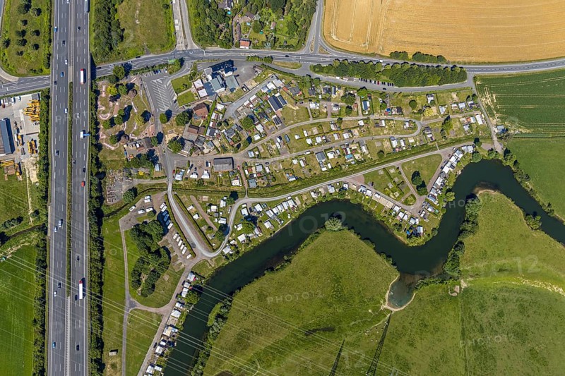 Aerial photo, A2 motorway, junction 19 Hamm-Uentrop, campsite on the Lippe, Hamm, Ruhr area, North Rhine-Westphalia, Germany, DE, Europe, birds-eyes, view, aerial photo, aerial photography, aerial photography, overview, overview, bird's eye view, Lippe, transport, traffic, infrastructure, logistics, road traffic, waterway, shipping traffic, goods traffic, ships, waters, overnight stay, camping, leisure, recreation, holidays, holiday, motorhome site