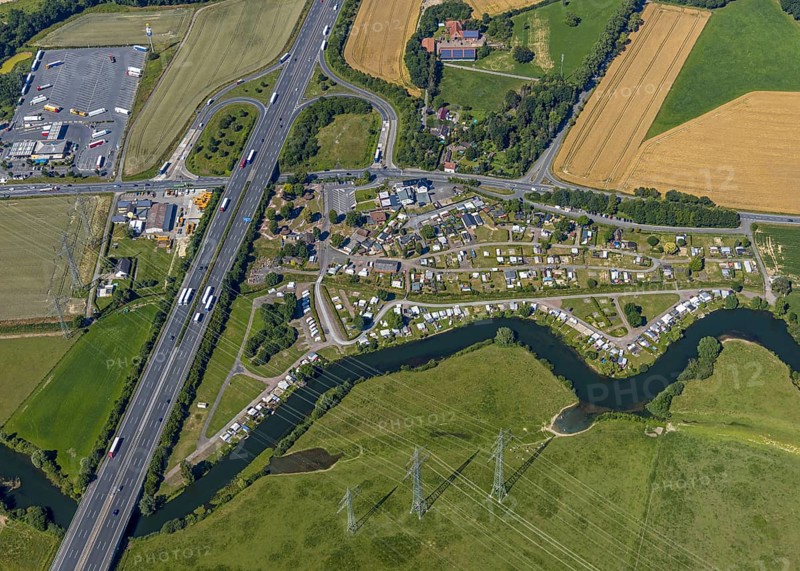 Aerial photo, A2 motorway, junction 19 Hamm-Uentrop, campsite on the Lippe, Hamm, Ruhr area, North Rhine-Westphalia, Germany, DE, Europe, birds-eyes, view, aerial photo, aerial photography, aerial photography, overview, overview, bird's eye view, Lippe, transport, traffic, infrastructure, logistics, road traffic, waterway, shipping traffic, goods traffic, ships, waters, overnight stay, camping, leisure, recreation, holidays, holiday, motorhome site