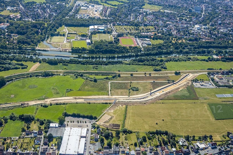 Aerial view, Lippe meadows, construction site new sheet pile wall, flood protection, Datteln-Hamm canal, Lippe, Bad Hamm, Hamm, Ruhr area, North Rhine-Westphalia, Germany, DE, Europe, birds-eyes, view, aerial photography, aerial photography, aerial photography, overview, overview, bird's eye view, flood, water management, waterway, shipping, transport, logistics, goods movement, ships, waters