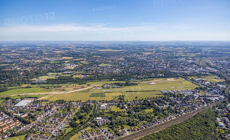 Aerial view, overview from Heessen over city centre, Lippe meadows, Lippe reconstruction, airfield EDLH, Hamm, Ruhr area, North Rhine-Westphalia, Germany, DE, Europe, birds-eyes, view, aerial photography, aerial photography, aerial photography, overview, bird's eye view