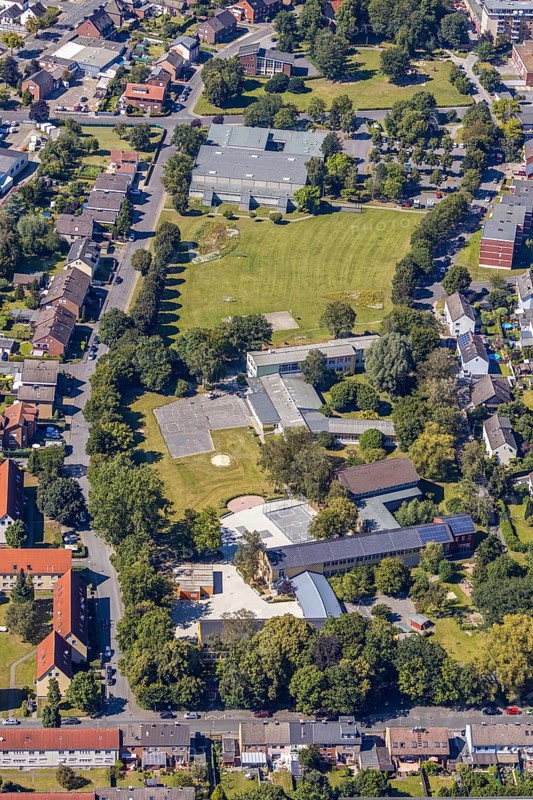 Aerial photo, Sachsenhalle, special school Erich-Kästner-Schule, primary school Gutenbergschule, Heessen, Hamm, Ruhr area, North Rhine-Westphalia, Germany, DE, Europe, birds-eyes, view, aerial photo, aerial photography, aerial photography, overview, overview, bird's eye view, education, pupils, college, education, school year, homework, class, year group, education, pedagogy, special school, event hall, venue, events