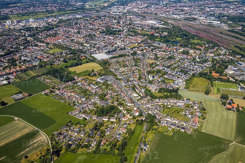 Aerial view, overview Hamm-Westen, Lohauserholz, marshalling yard, Wiescherhöfen, Hamm, Ruhr area, North Rhine-Westphalia, Germany, DE, Europe, birds-eyes, view, aerial photograph, aerial photography, aerial photography, overview, bird's eye view, Hamm-Westen, freight, freight yard, goods trains, freight traffic, transport, logistics