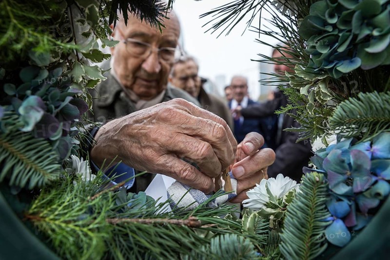 DEU Germany Germany Berlin Former Jewish concentration camp inmates join Polish schoolchildren in commemorating Kristallnacht with a wreath-laying ceremony at Wittenbergplatz