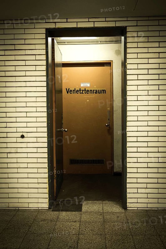 DEU Germany Germany Berlin The door of an injury room can be seen through an open door in the Güntzelstraße underground station