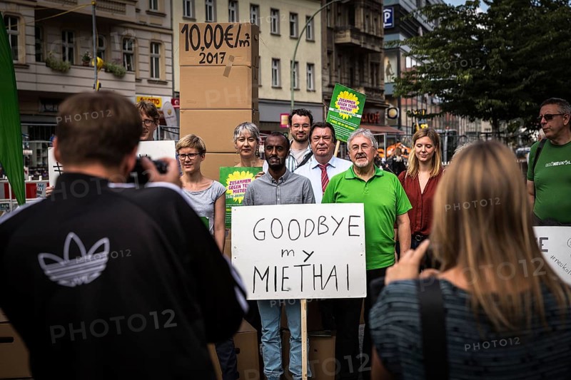 DEU Germany Germany Berlin Group photo with Green politicians in Karl-Marx-Straße in Neukölln. The local politicians had previously campaigned in favour of rent control