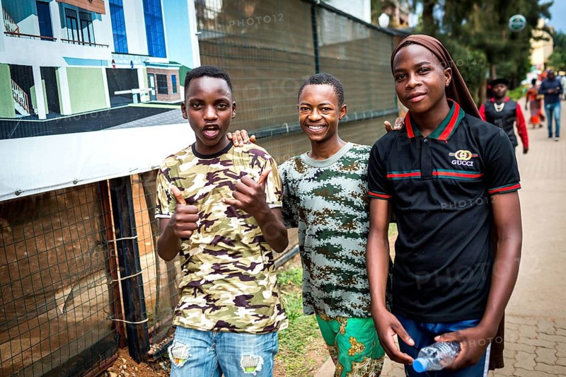 RWA RWANDA Rwanda Kigali Three young people on the street