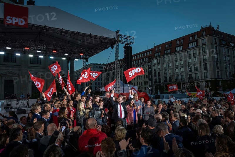 DEU Germany Germany Berlin Final rally of SPD chancellor candidate Martin Schulz at Berlin's Gendarmenmarkt