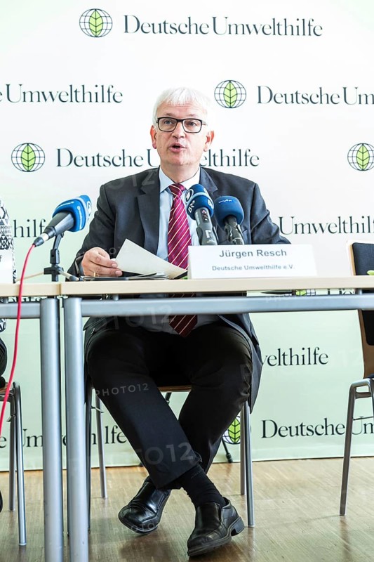 DEU Germany Germany Berlin The Managing Director of Deutsche Umwelthilfe, Jürgen Resch, during a press conference