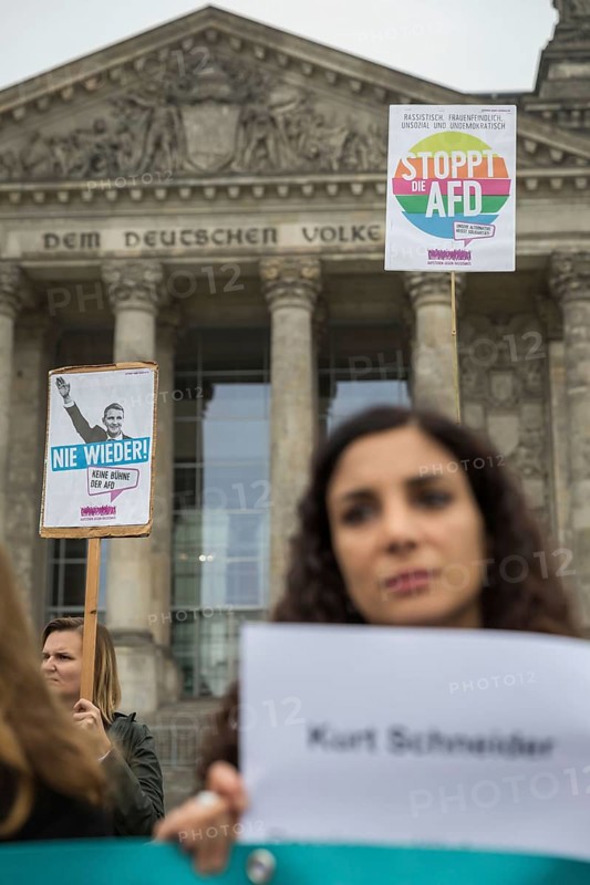 DEU Germany Germany Berlin Demonstration against racism and the AFD in front of the opening of the first Bundestag session