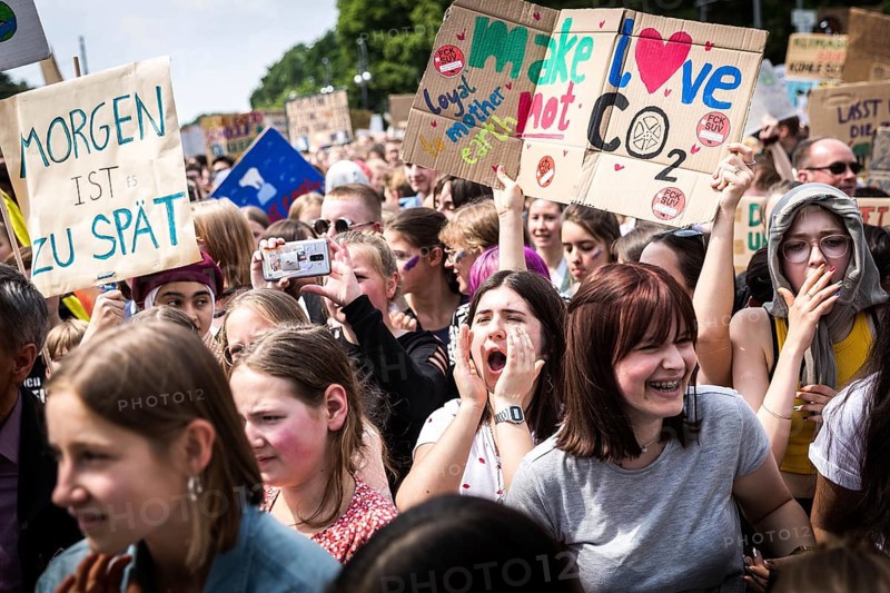 DEU Germany Germany Berlin Demonstration FridaysForFuture against the German government's climate policy in front of the Brandenburg Tor