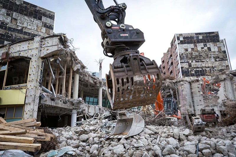 DEU Germany Germany Berlin Demolition of a corner building not far from the Gedächniskirche