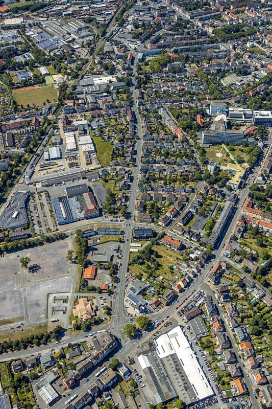 Aerial view, course of Richard-Wagner-Straße from east to west and from west to east, Hamm, Ruhr area, North Rhine-Westphalia, Germany, DE, Europe, birds-eyes view, aerial view, aerial photography, aerial photography, overview, bird's eye view