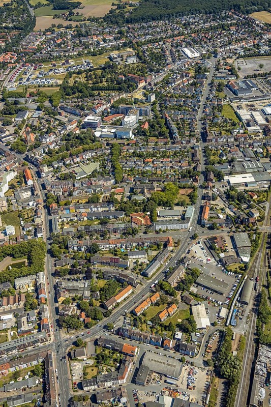 Aerial view, course of Richard-Wagner-Straße from east to west and from west to east, Hamm, Ruhr area, North Rhine-Westphalia, Germany, DE, Europe, birds-eyes view, aerial view, aerial photography, aerial photography, overview, bird's eye view