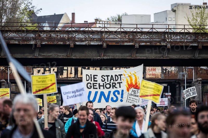 DEU Germany Germany Berlin More than 13, 000 people demonstrated in Berlin city centre on Saturday under the slogan 'Resist rent madness'. Their protest was directed against rent increases, gentrification and speculation