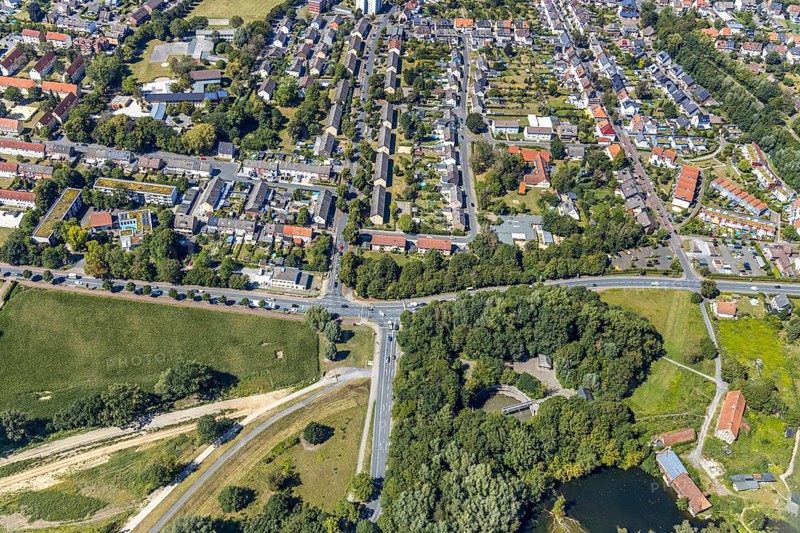 Aerial view, intersection Dolberger Straße, Fährstraße and Amtsstraße in Heessen, Hamm, Ruhr area, North Rhine-Westphalia, Germany, DE, Europe, birds-eyes view, aerial view, aerial photography, aerial photography, overview, overview, bird's eye view