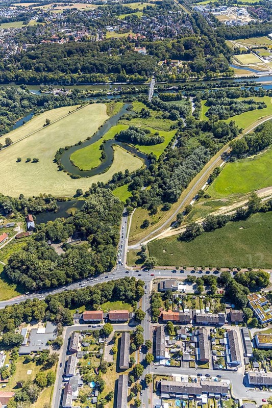 Aerial view, intersection Dolberger Straße, Fährstraße and Amtsstraße in Heessen, Hamm, Ruhr area, North Rhine-Westphalia, Germany, DE, Europe, birds-eyes view, aerial view, aerial photography, aerial photography, overview, overview, bird's eye view